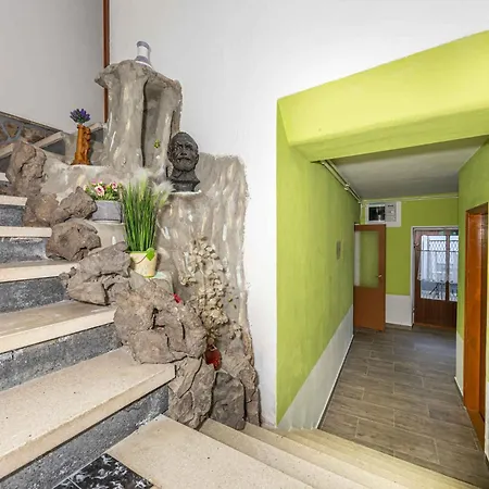 Casa vacanze In 42935 Grižane